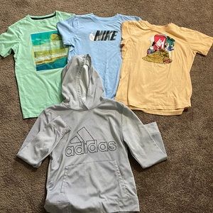 3 t-shirts 1 adidas hoodie